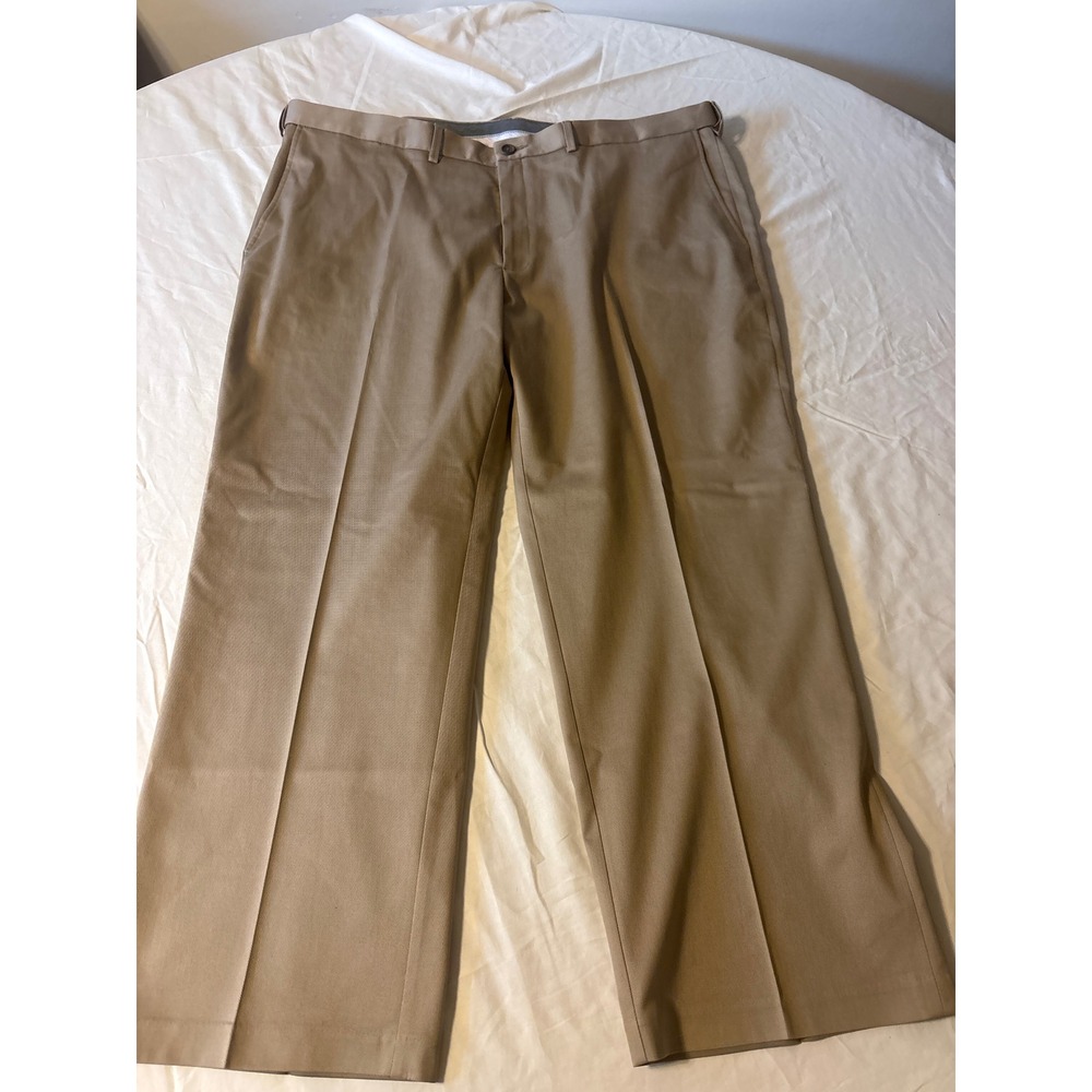 Haggar Premium No Iron Khaki Pants Mens 44x29 Tan Classic Fit Excellent Stretch